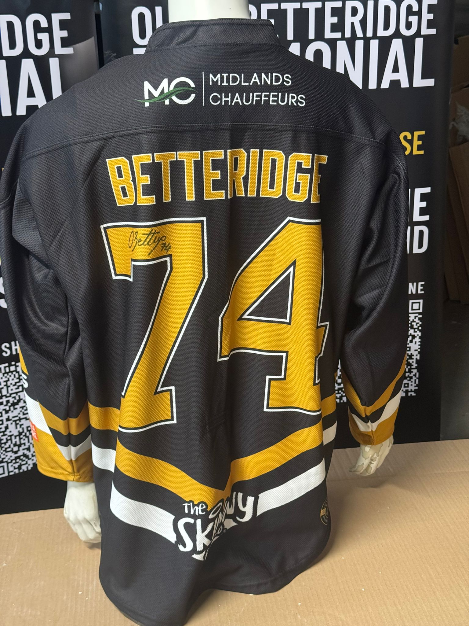 Ollie Betteridge Nottingham Panthers Jersey (Signed)