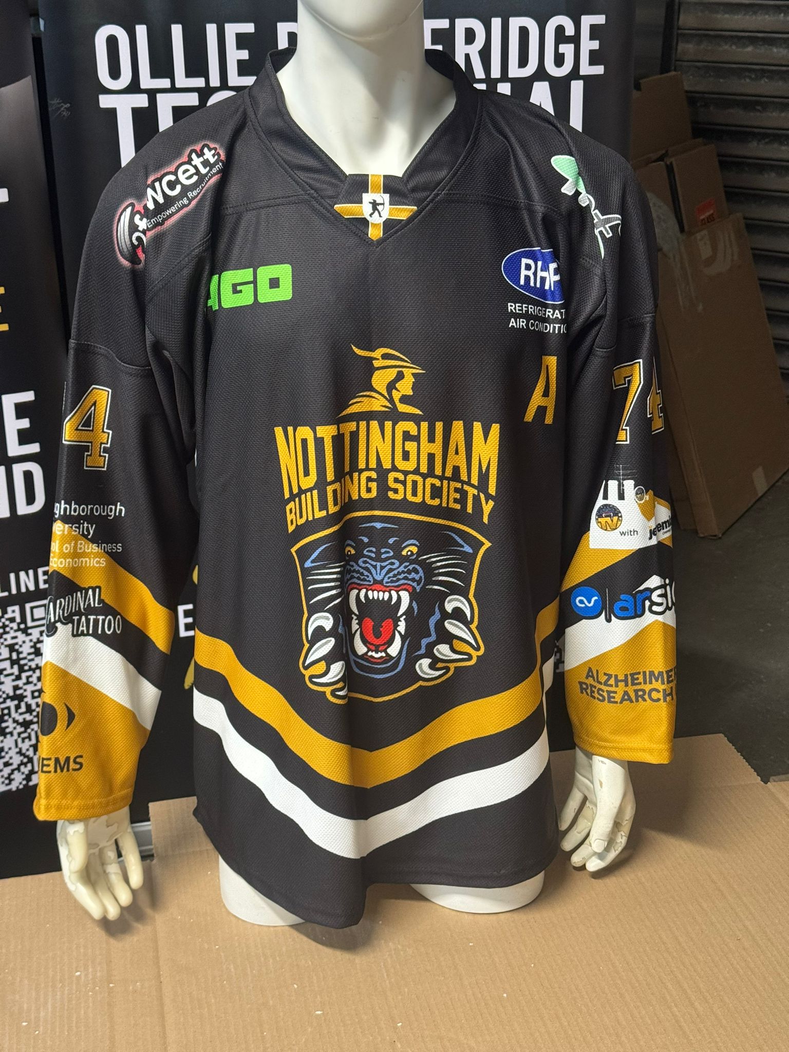 Ollie Betteridge Nottingham Panthers Jersey (Signed)