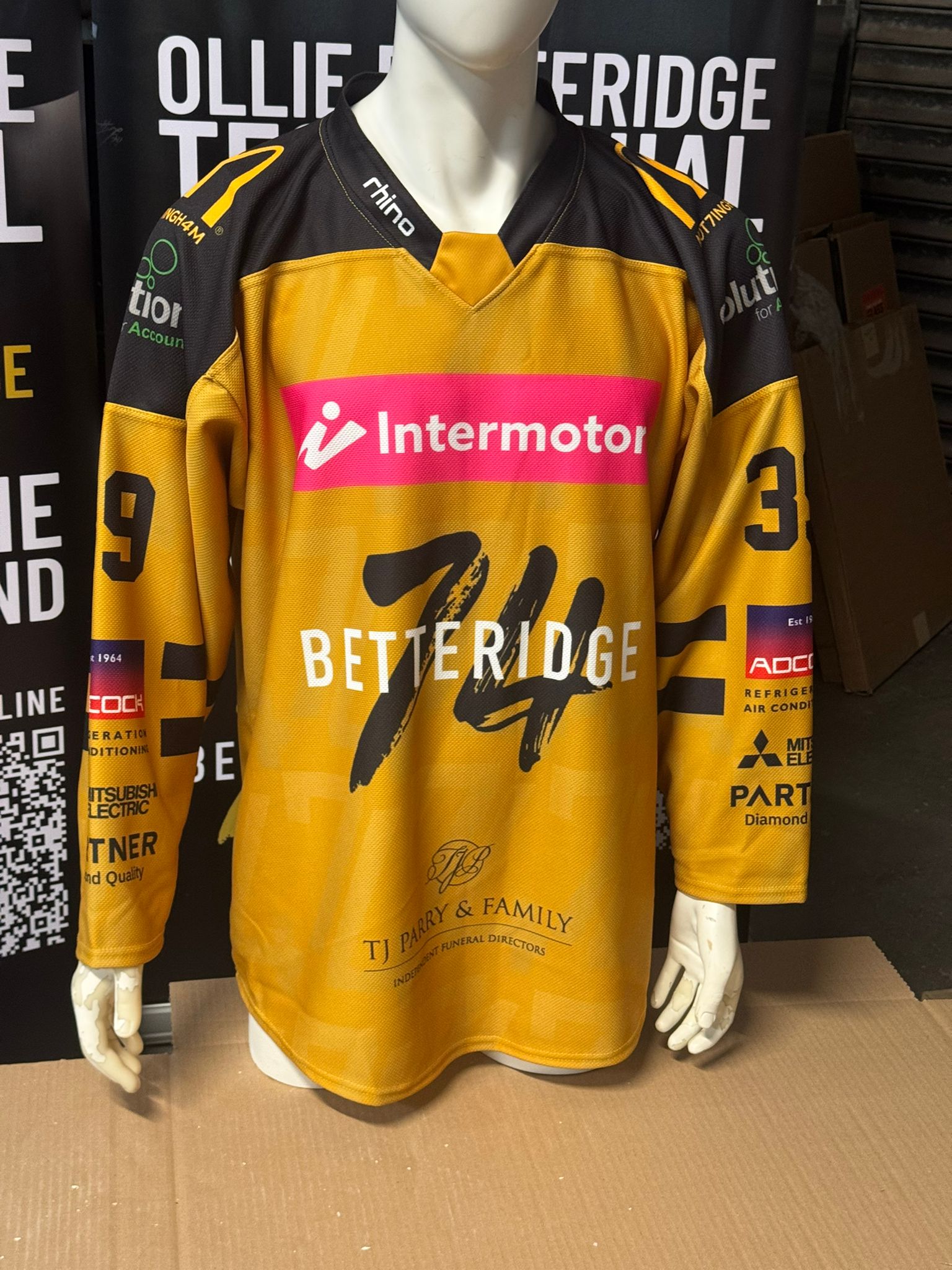 Danny Stewart Game-Worn Jersey – Gold (Signed)